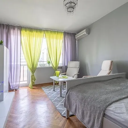 Station Gold Street Apartment *